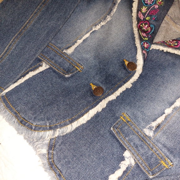 BARBIE GIRLS EMBROIDERED JEAN JACKET BLAZER - Picture 7 of 11